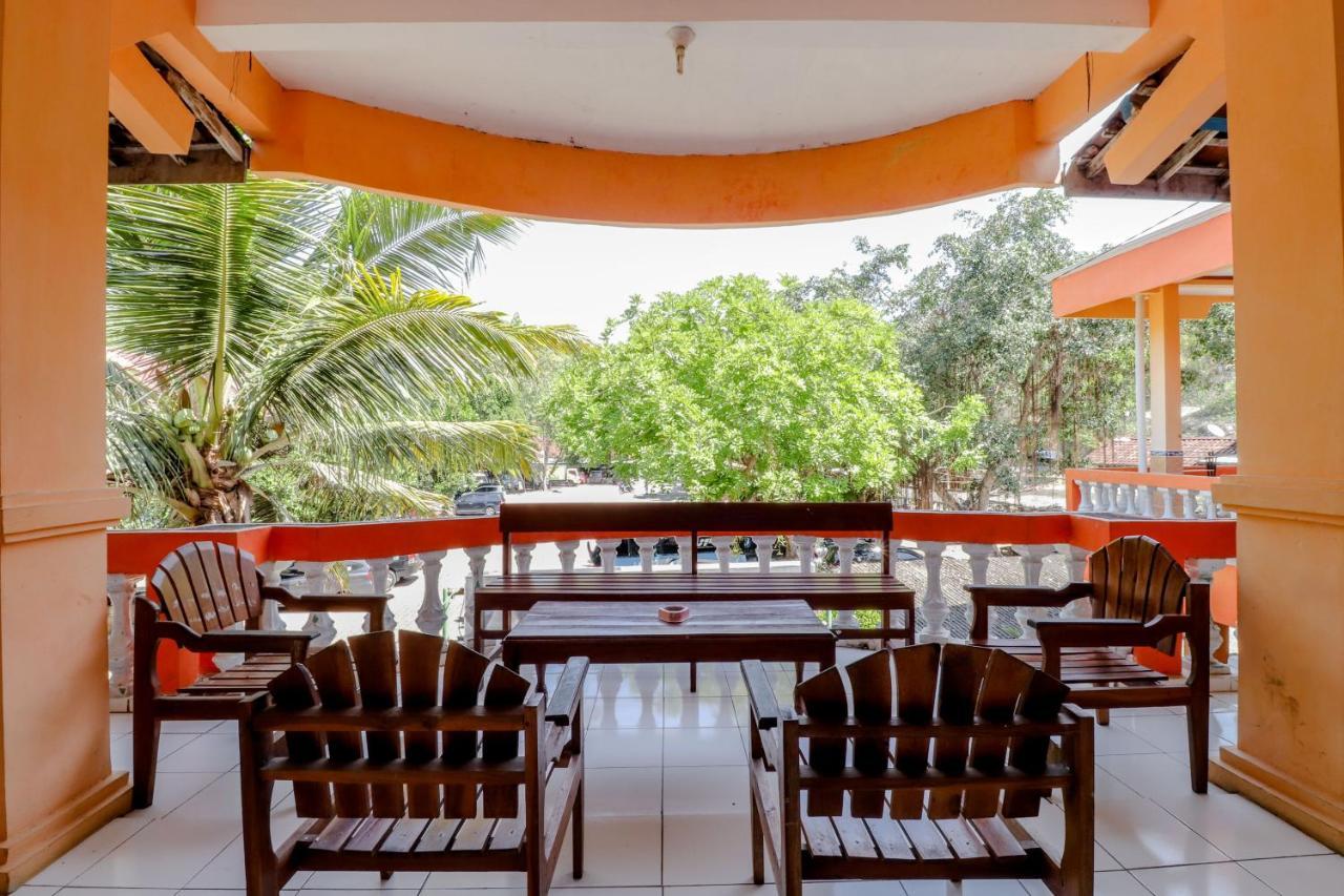 Hotel Kukup Indah Kemadang Екстер'єр фото